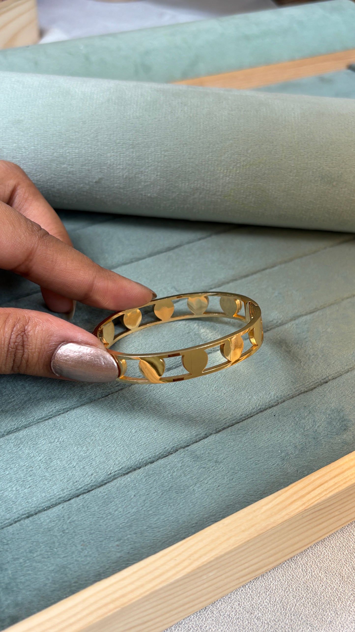 For Thin Wrist Kada