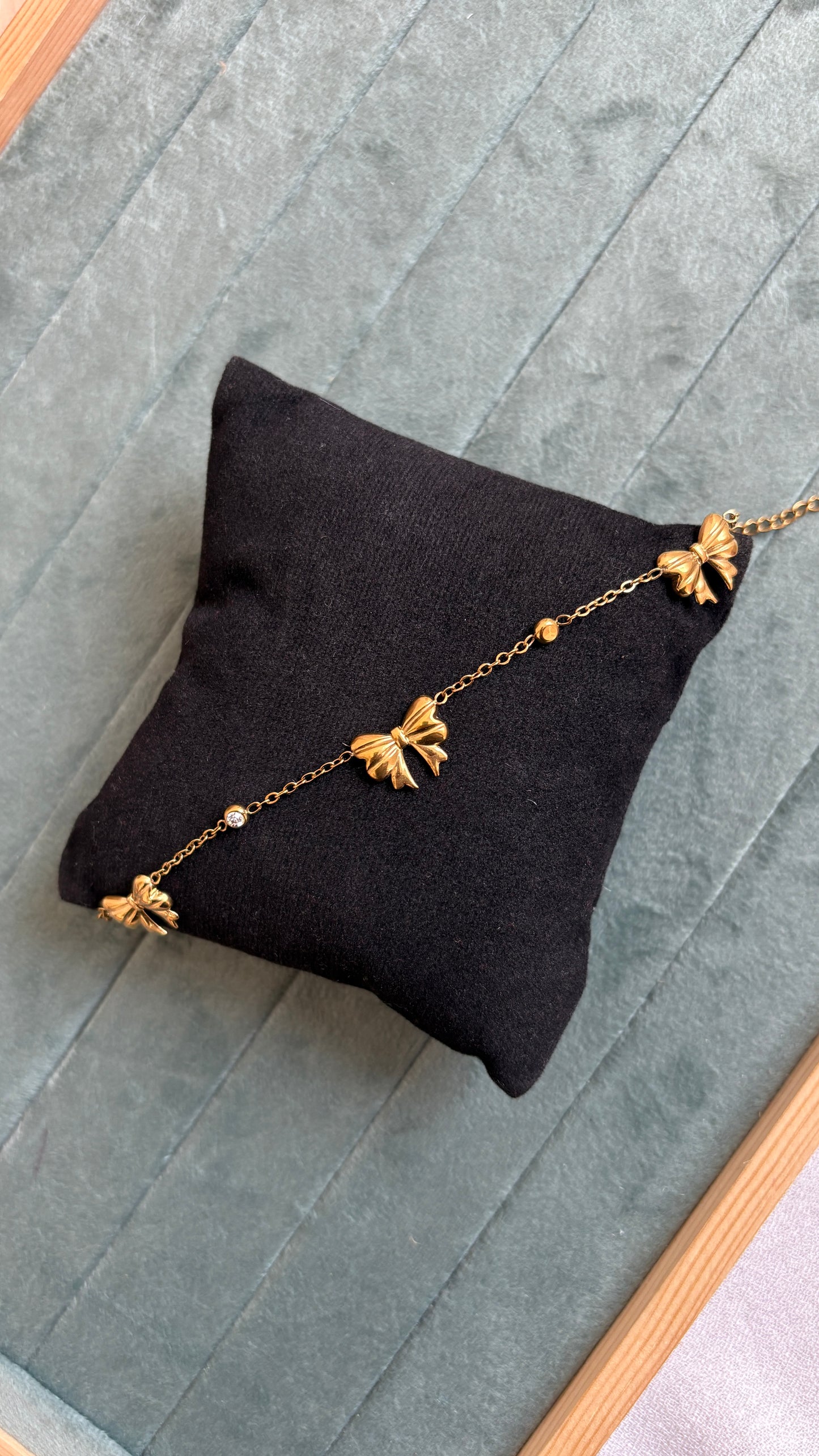 Bow Chain Bracelet