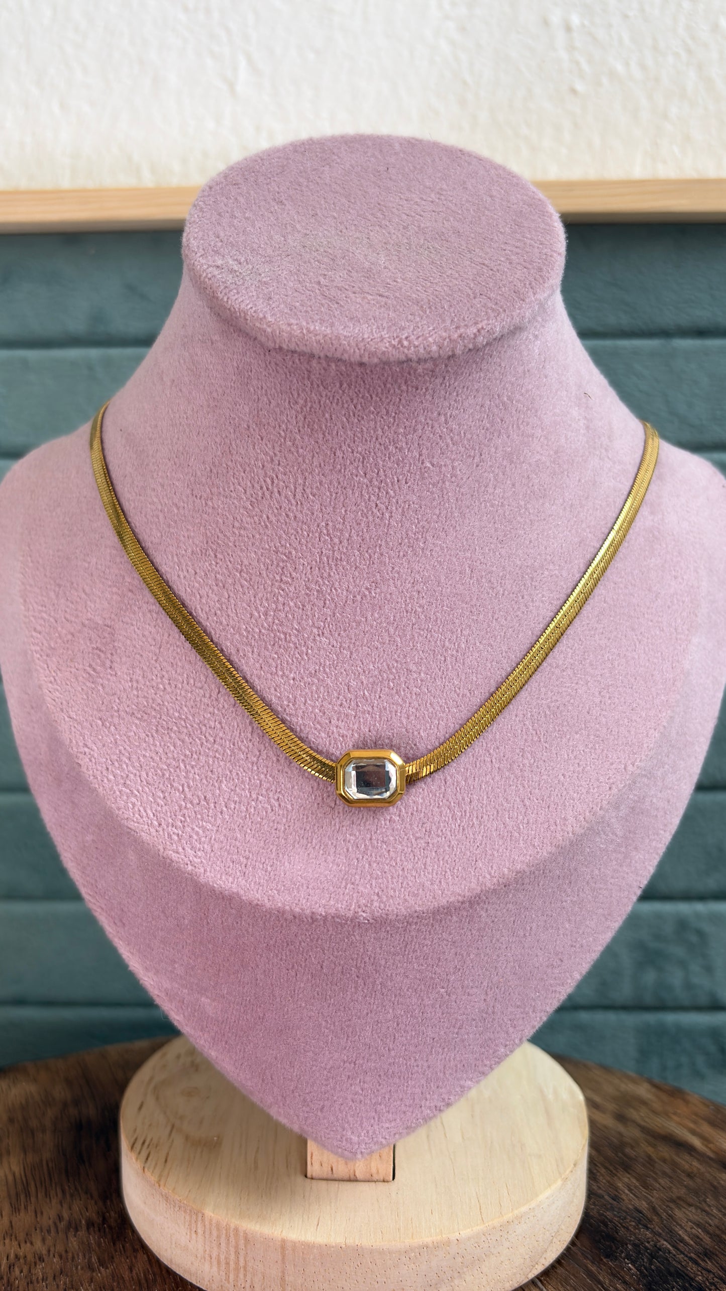 Anti Tarnish snake chain with white stone