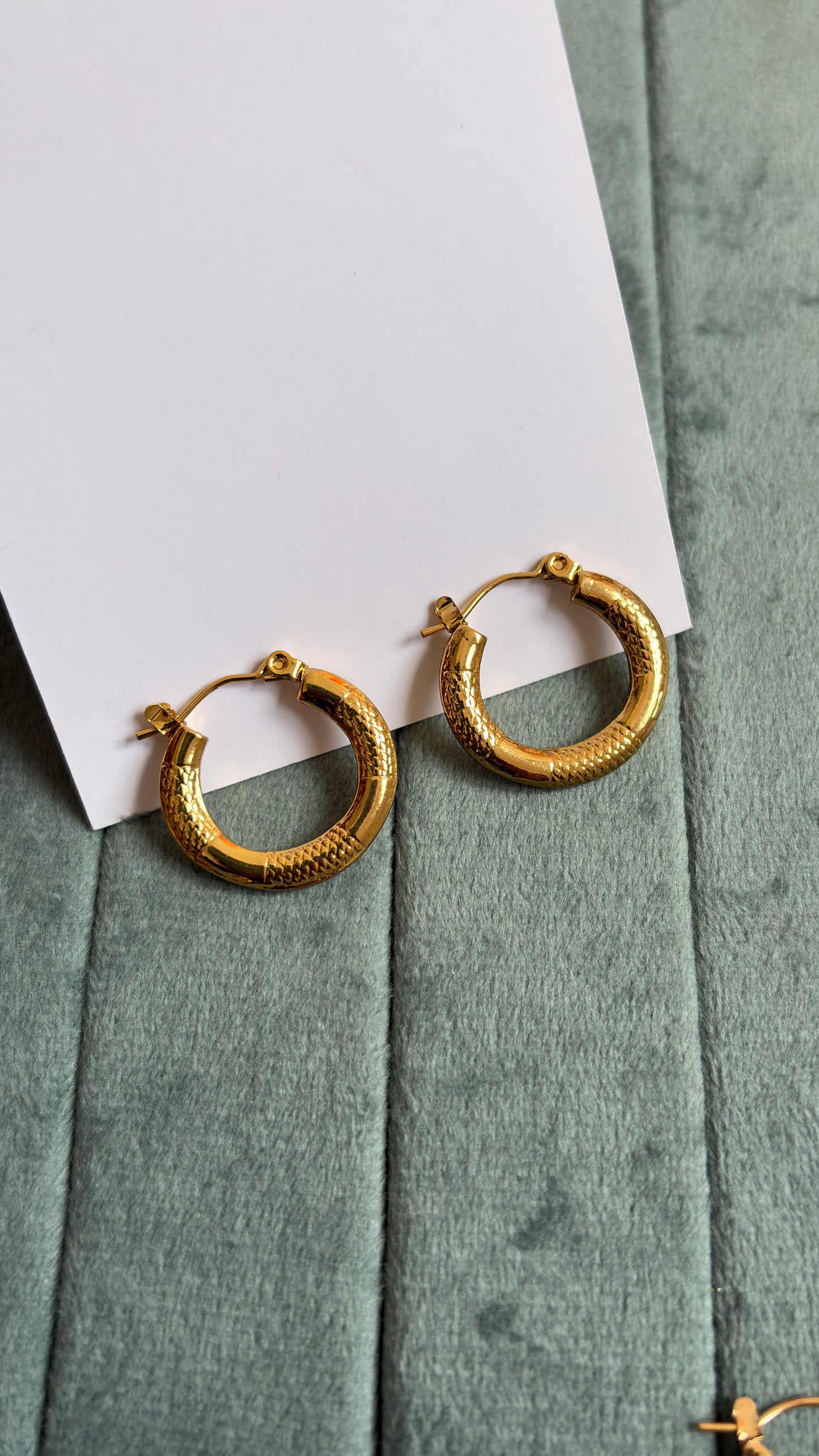 Round hoops2